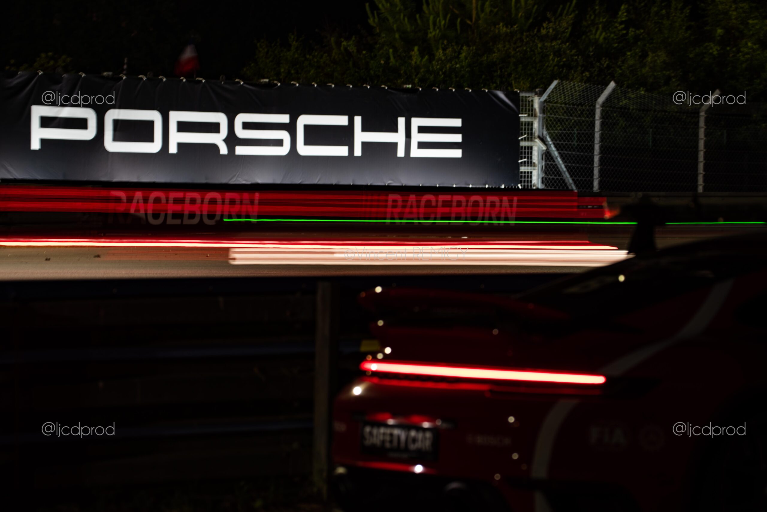 Photo à l'Unité - Porschement Arnage