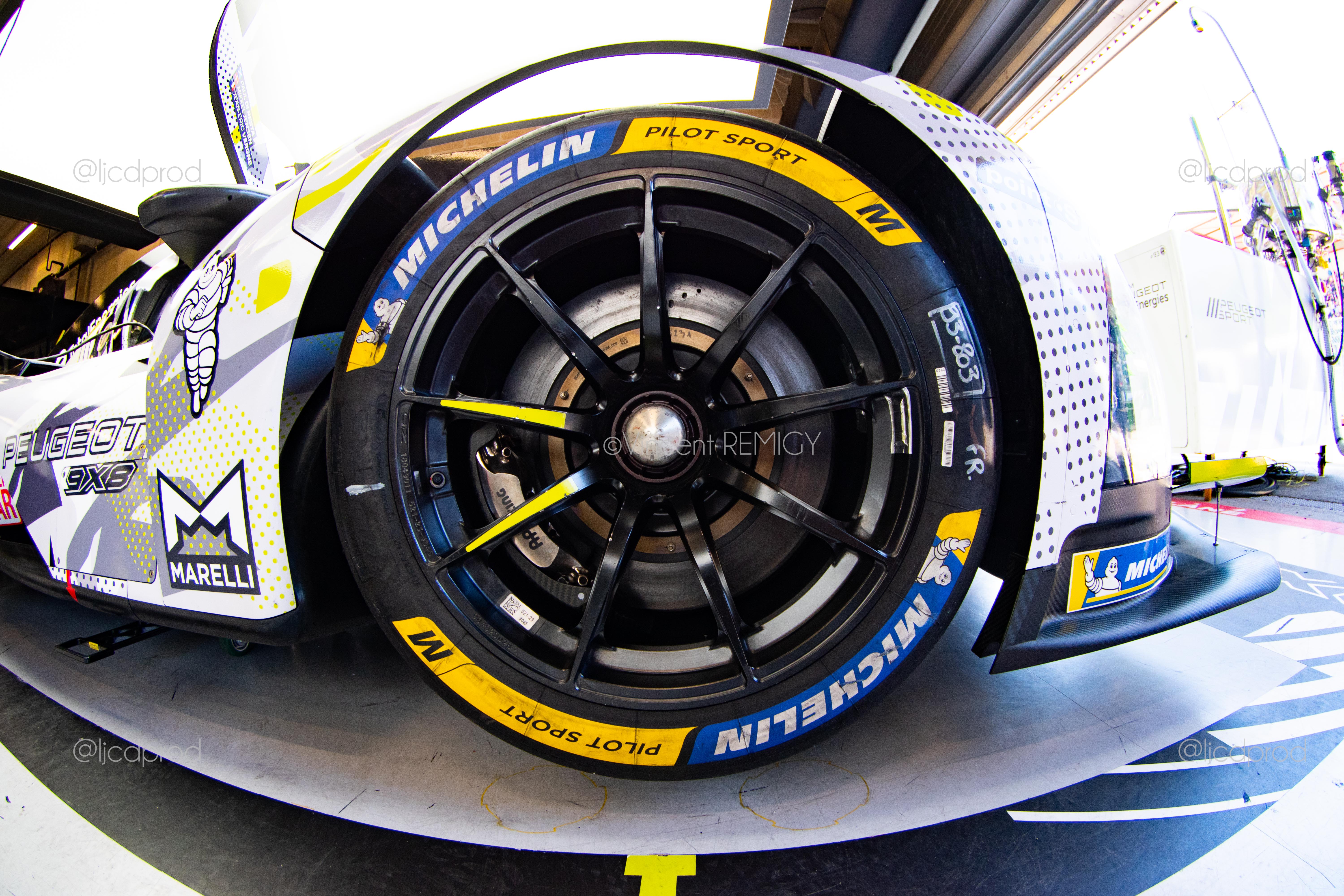 Photo à l'Unité - Complete Wheel