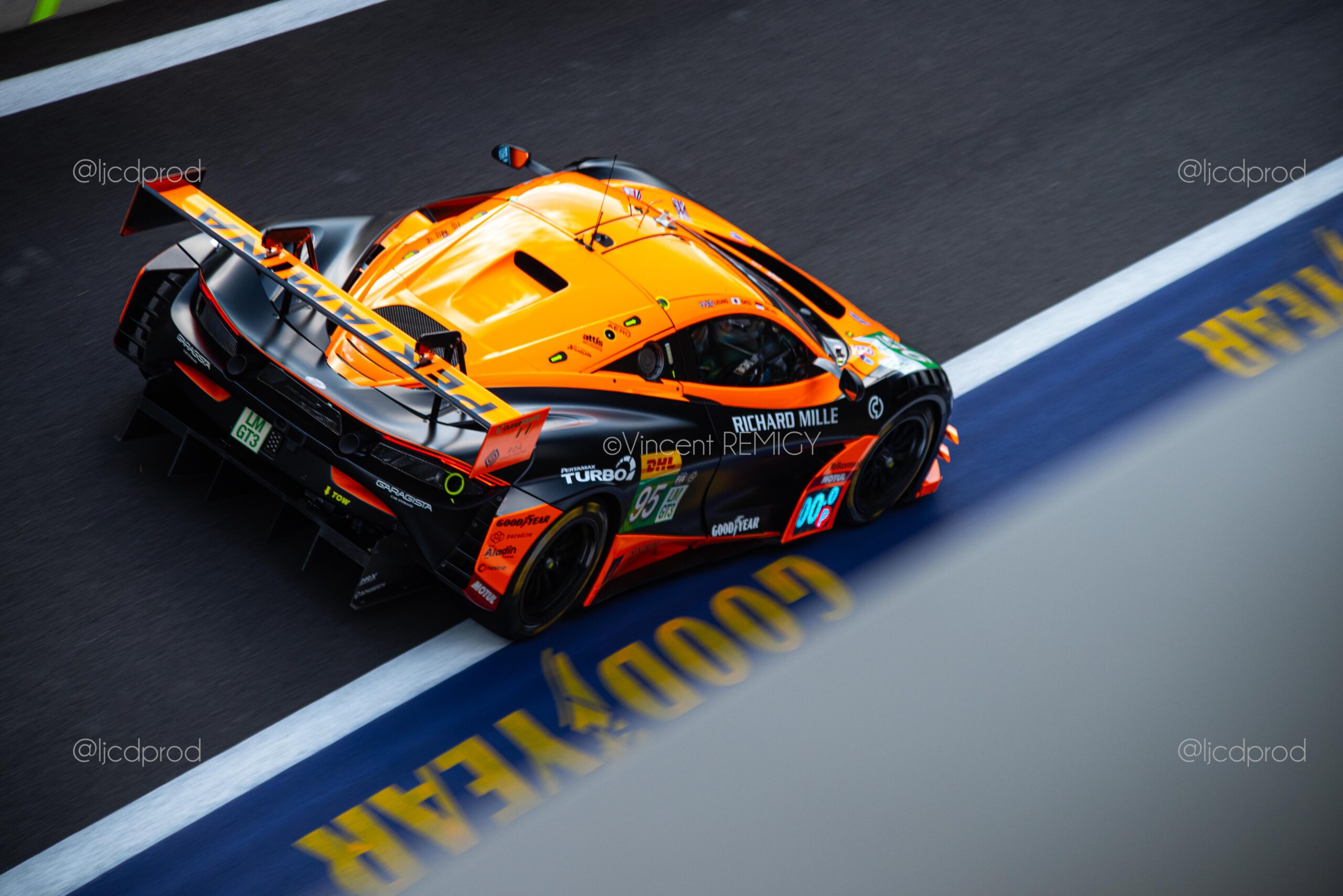 Photo à l'Unité - 720s Pit in