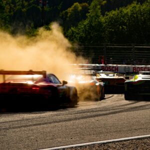 Photo à l'Unité - GT3 en fumée